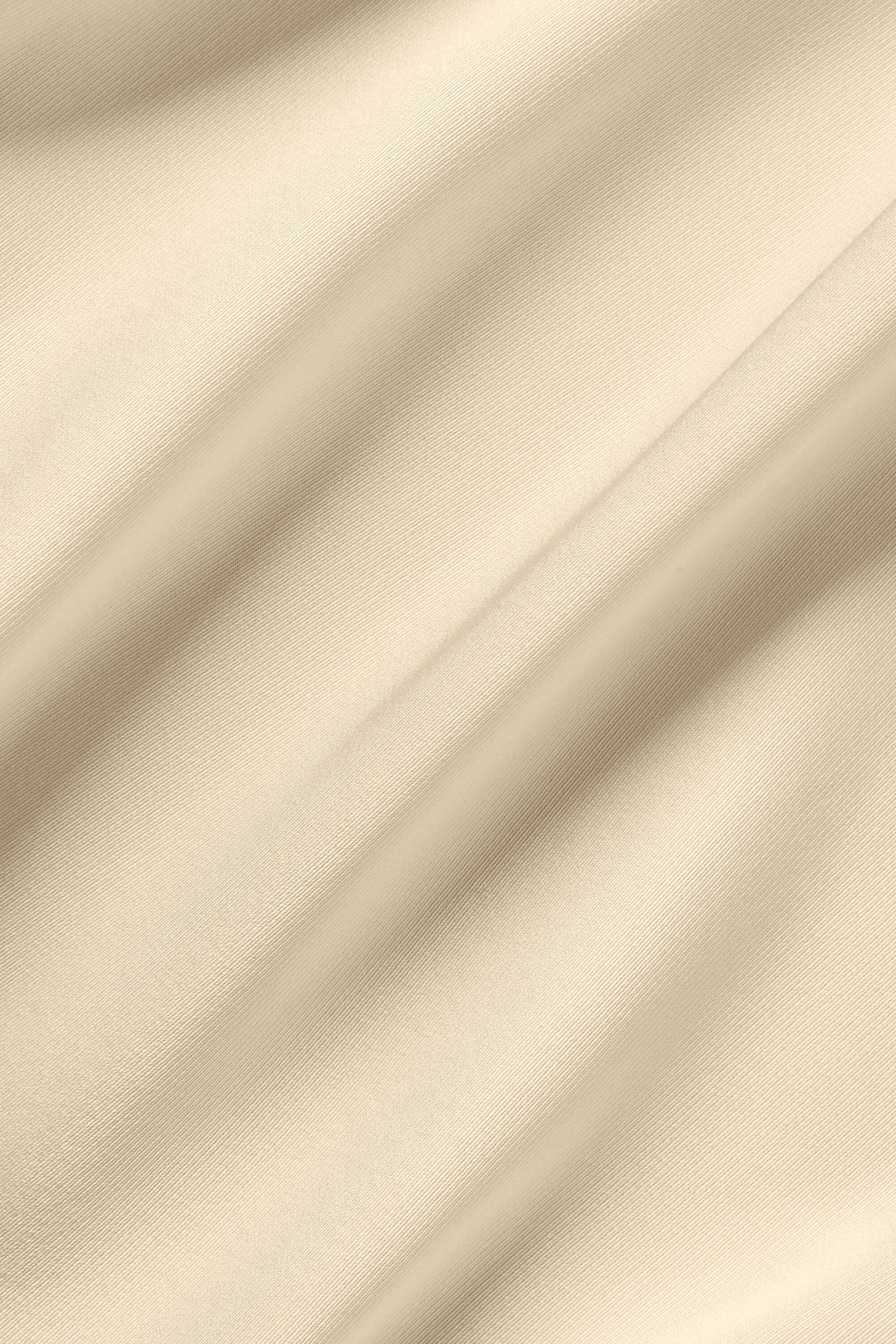 Silk Blend Radiance Short - Sandy Beige